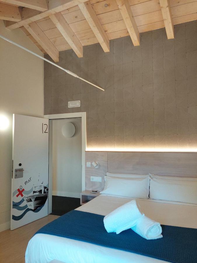 Hotel Tematico Do Banco Azul Финистере Екстериор снимка